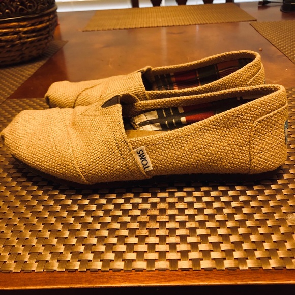 Toms Shoes - Woman’s tan Toms